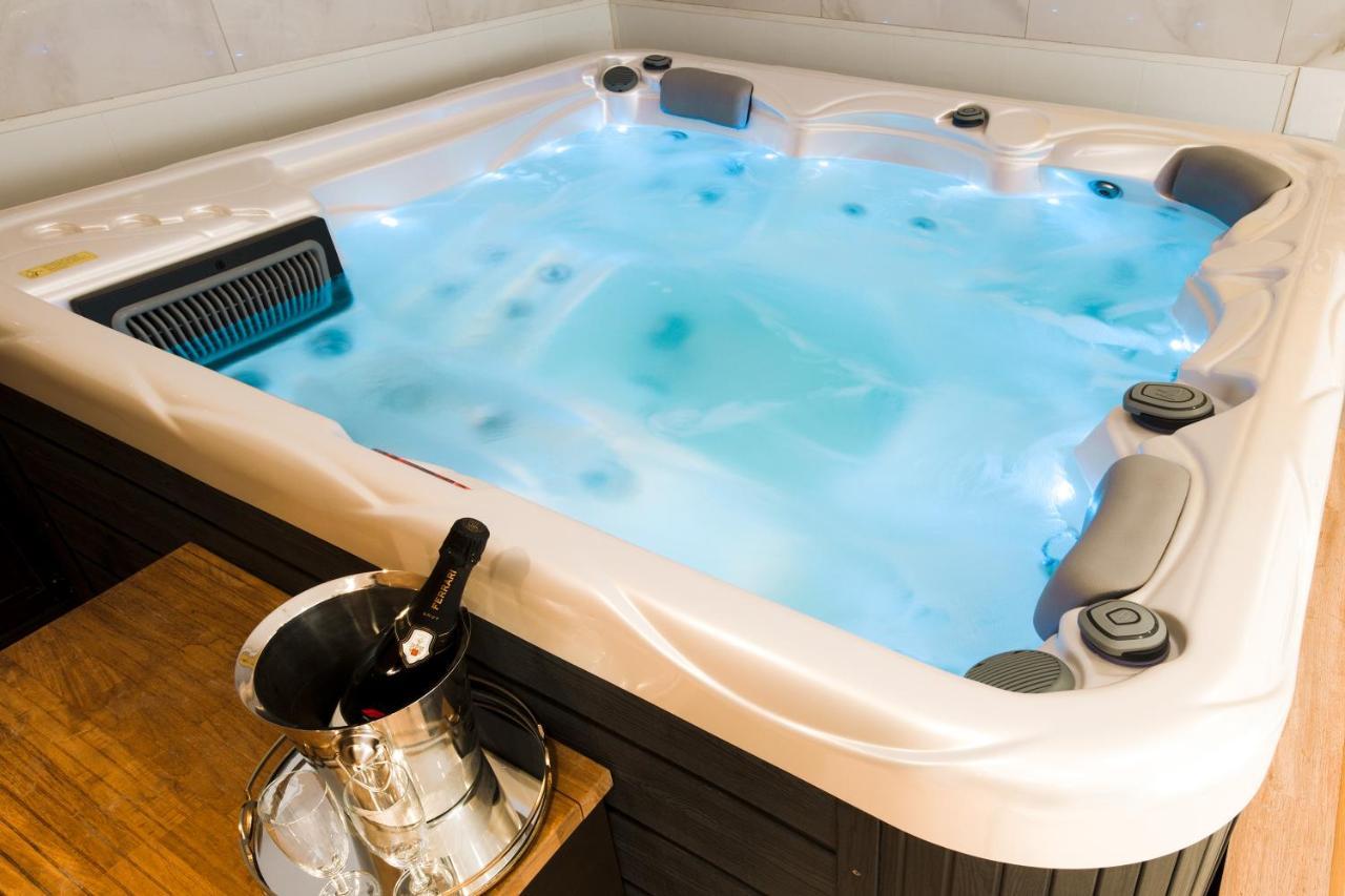 Jacuzzi Spa Prestige 克拉科夫 外观 照片