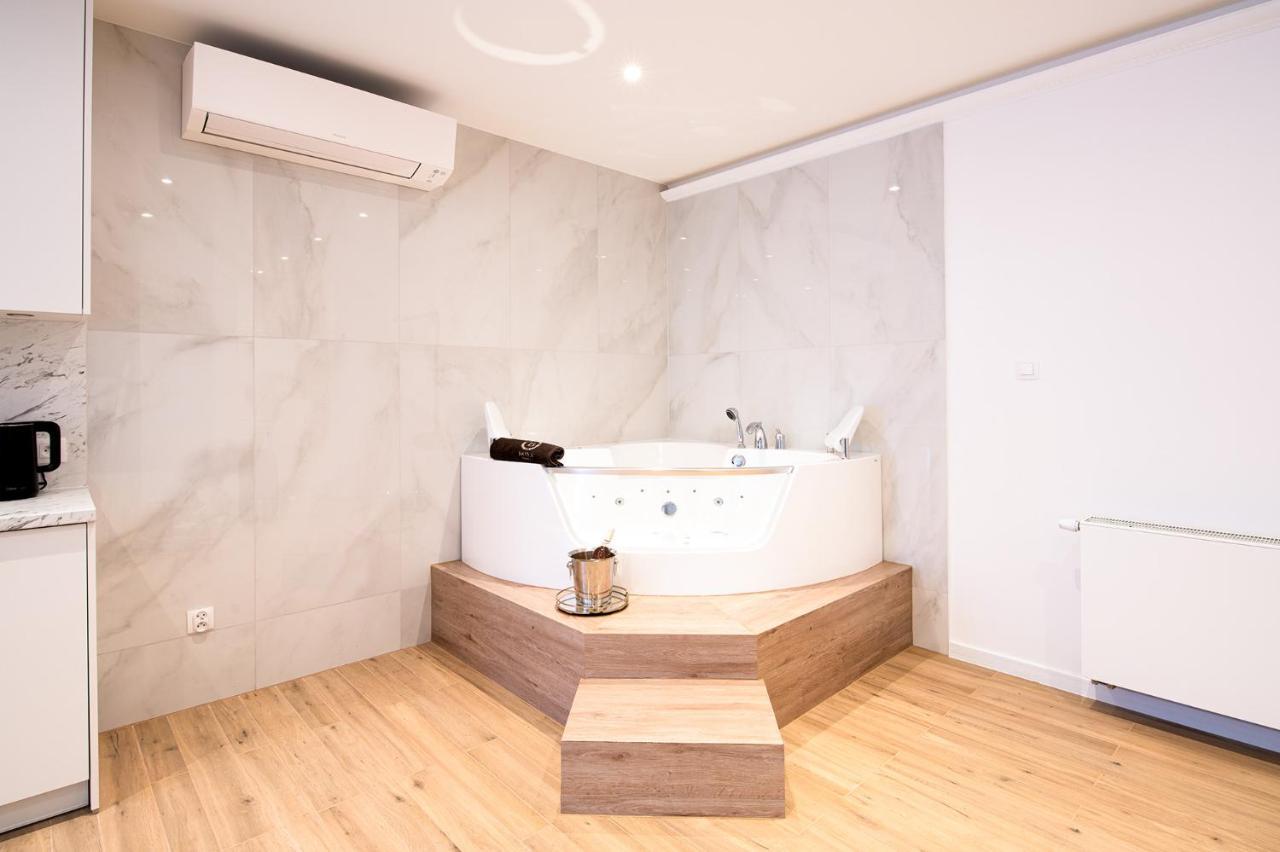 Jacuzzi Spa Prestige 克拉科夫 外观 照片